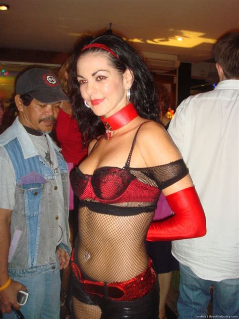 Drunk Thai Bargirls Paid To Fuck A Swedish Tourist Hot Bangkok Hookers Asian Who Porn Pictures