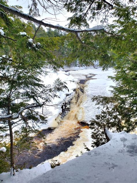 The Globe | Ironwood MI