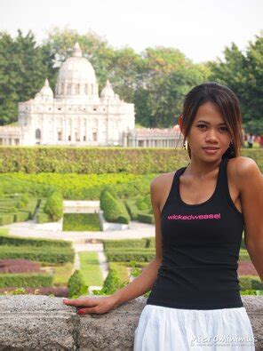 Bikini Model Saiyang Ai Enhanced Photo Gallery