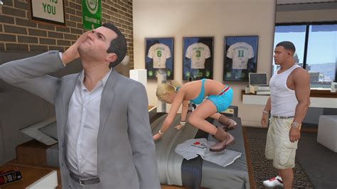 What Franklin And Tracey Secretly Do In GTA5 Michael Caught Them