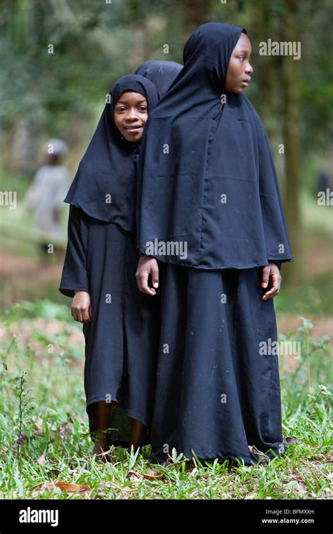 Zanzibari Kids Hi Res Stock Photography And Images Alamy