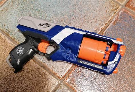 Nerf N-Strike Elite Strongarm mit 15 Patronen in 6111 Gemeinde Volders ...