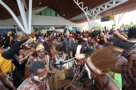 Hari Pertama Kampanye Ganjar Disambut Meriah Warga Papua