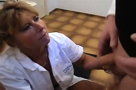 Amateur Female Having Affair During Hubby Away 25