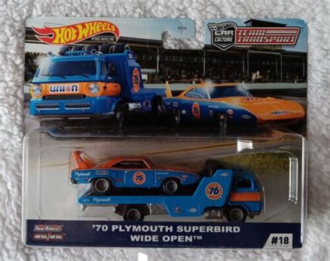 Hot Wheels Car Culture Team Transport Plymouth Superbird