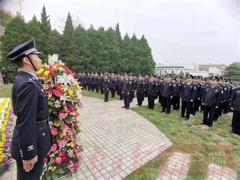 鲜花献英烈 深情忆忠魂——郑州市公安局举办清明祭奠公安英烈活动 大河网