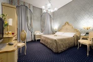 Book Hotel Carlton on the Grand Canal in Venice | Hotels.com