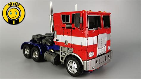 Evasion Mode Optimus Prime Truck