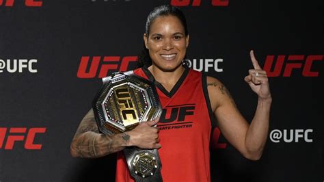 Ufc 277 Amanda Nunes 1 On 1 With Kevin Iole Yahoo Sports