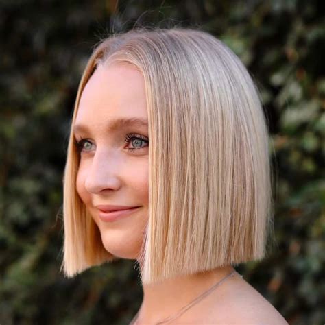 These 17 Blunt Cut Bob Haircuts At Totally Trending Right Now Pdi Pcom