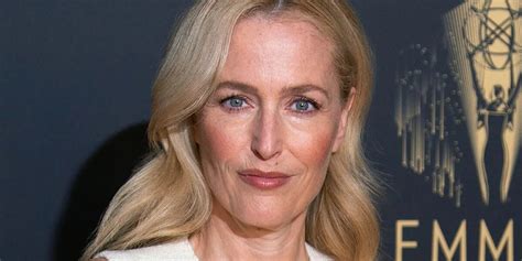 What is Gillian Andersons ex-husband Julian Ozanne doing now? - Net