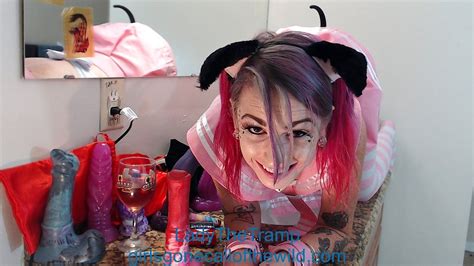 Hot Babe Lady The Tramp Reveals Her Amazing Toy Collection 16 Photos