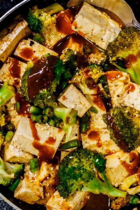 Tofu Stir Fry In Garlic Sauce - RecipeMagik