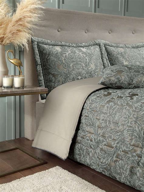 Покрывало KARNA FONT жаккард с наволочками