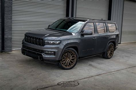 Jeep Grand Wagoneer All Out Offroad