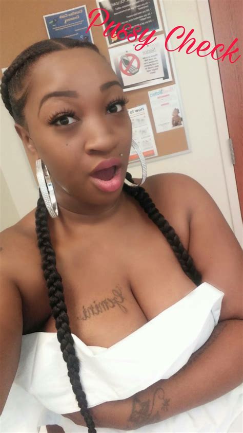 Who Have More Nude Pics Shesfreaky