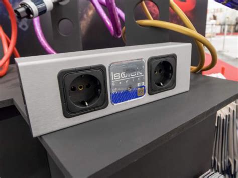 Компактный сетевой фильтр IsoTek EVO3 Gemini ♬ Новости Hi-Fi и Hi-End ...