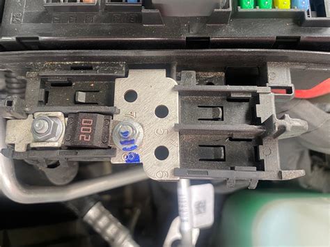 Fuse location for Amp | Chevy Colorado & GMC Canyon