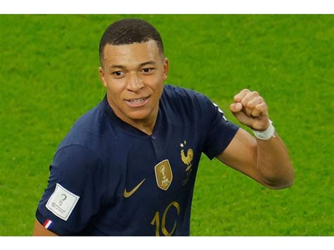 France S Kylian Mbappe Scores Two Goals In Win Over Poland Chatham