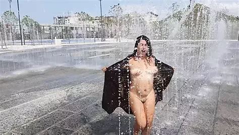 Milf Has To Give Blowjob To Exhibitionist On The Beach Amateur Porn Feat Expressiagirl Xhamster