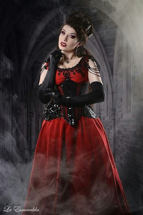 Halloween and halloween makeup image | Fashion, Corset fashion, Gothic ...