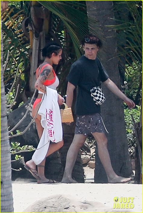 Halsey Enjoys A Day At The Beach With Boyfriend Yungblud In Mexico Photo Bikini