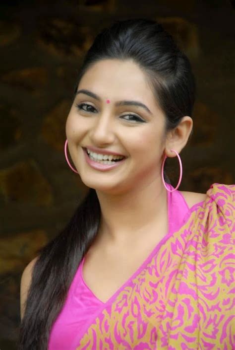 Actress HD Gallery Kannada Movie Actress Ragini Dwivedi Latest Hot Saree Photo Stills