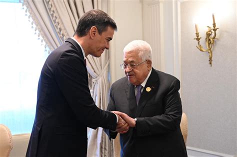 Sánchez Conversa Con Abbas Tras Anunciar El Reconocimiento Del Estado