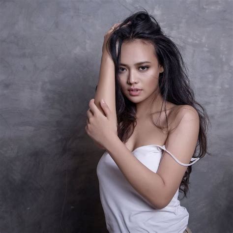 Model Artis Hot Sexy Galeri Foto Vinnie Kuntadi Model Hot Seksi