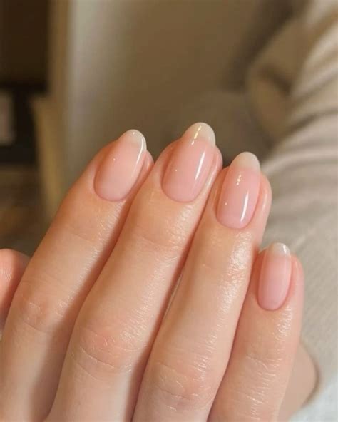 Τα naked nails της Taylor Swift στην πρόταση γάμου της είναι η πιο chic τάση αυτή τη στιγμή