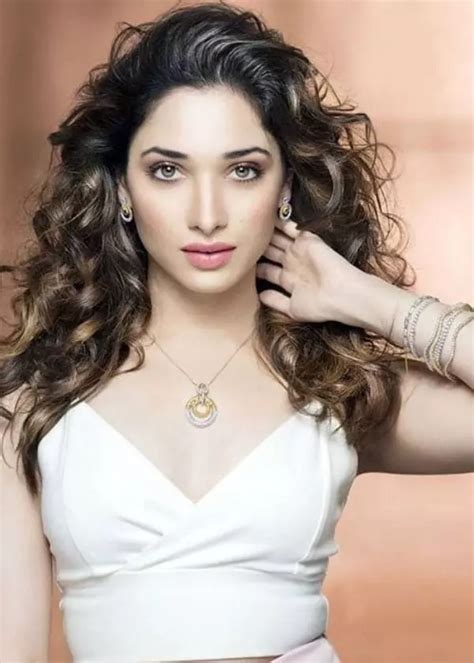 30 Hot Half Nude Tamannaah Bhatia Photos 12thBlog