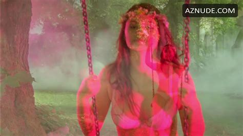 JULIA OBST Nude AZNude