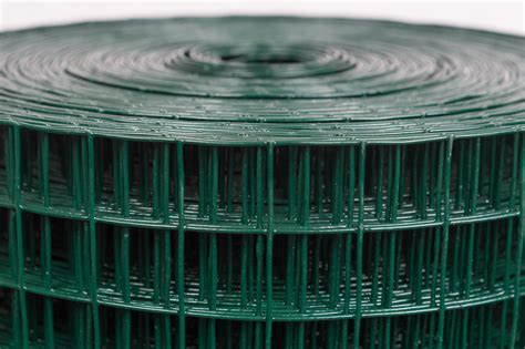 Купить Сетка сварная в ПВХ. Ячейка: 50х50мм, Проволока: 2,0мм, Ширина ...