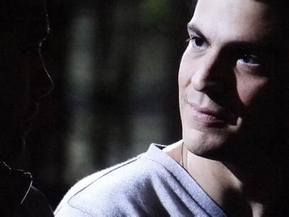 Enfim o beijo gay En Cena A Saúde Mental em Movimento