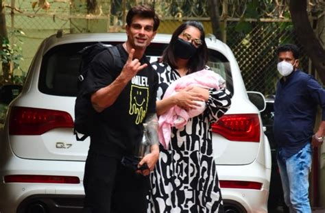 Bipasha Basu Karan Singh Grover Arrive Home With Daughter Devi Pragativadi