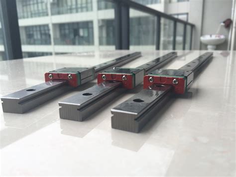 Линейные направляющие скольжения: Линейные направляющие качения и ...