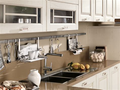 Рейлинги для кухни: мелочь, создающая комфорт (33 фото)