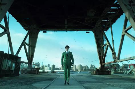 'Gotham' Debuts Riddler Costume in April Return Trailer