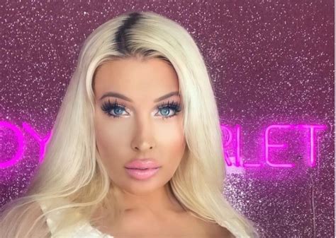 7 Hot Sexy Sindy Starlet Bikini Pics