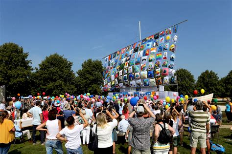 Die Welt Ein Bisschen Bunter Machen Herzog Kultur And Stadtmagazin