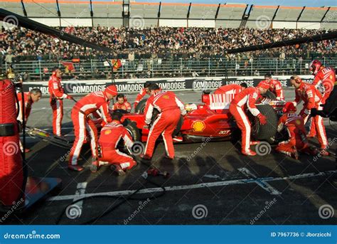 Ferrari Formula One Team editorial photo. Image of luca - 7967736