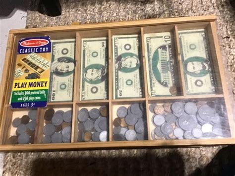 Mellisa and Doug Classic Toy Play Money Set w/Wooden Cash Drawer