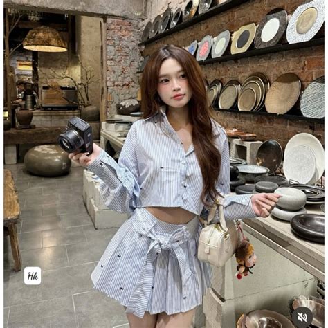 set đồ nữ sang chảnh set áo sơ mi chân váy bộ áo kẻ cv kèm nơ sành điệu hot trend hoàng khương
