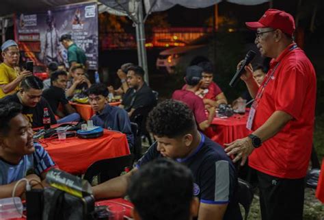 Prk Sungai Bakap Calon Ph Dekati Anak Muda Menerusi E Sukan Astro Awani