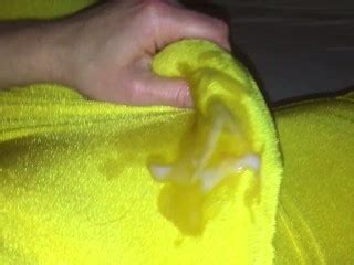 Athletic Jock Jizzing Through Yellow Wrestling Singlet Pornhub Gay