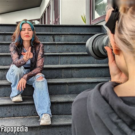 Esther Zimtstern Nude Leaks Photo Fapopedia