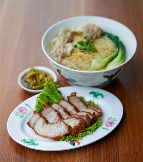 Eat Drink Kl With Stone Pots Hot Plates Eighteen Good Taste