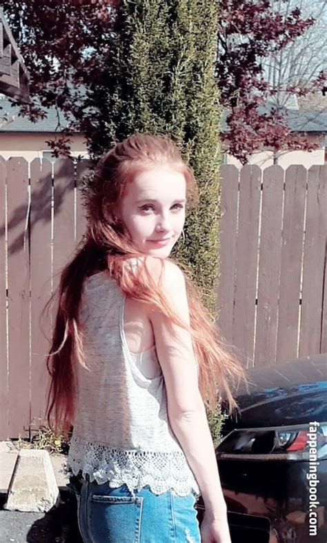 Arabella Dllh Bellabadwitch Witchbella Nude OnlyFans Leaks Fappening FappeningBook