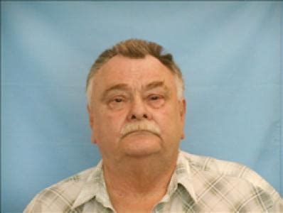 James Edward Roberts Jr A Registered Sex Violent Or Drug Offender In CHERRYVALE KS 67335 At