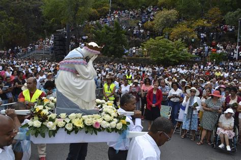 St Leu la fête de la Salette retrouve ses fidèles Le Quotidien de